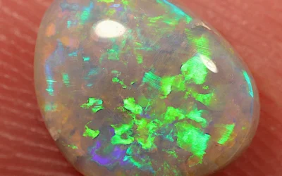 Pourquoi l’opale fascine autant les collectionneurs ?